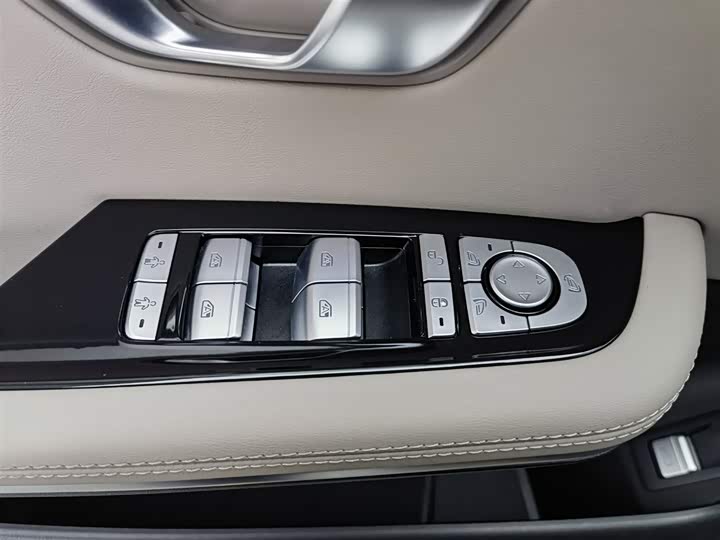 Фото 9 - BYD Han