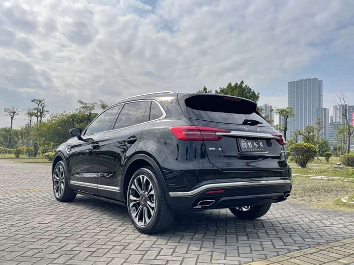 Фото 7 - Hongqi HS5