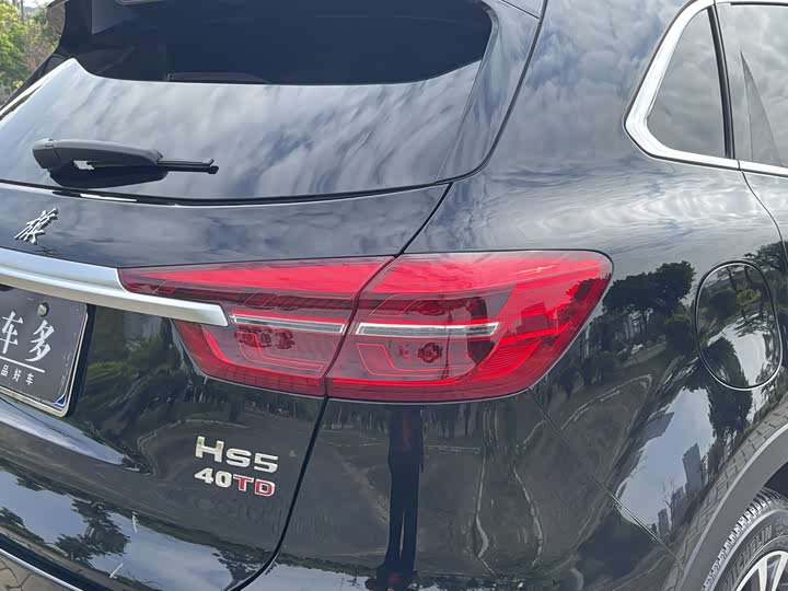 Фото 9 - Hongqi HS5