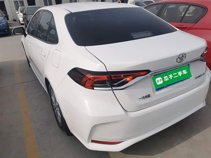 Фото 5 - Toyota Corolla