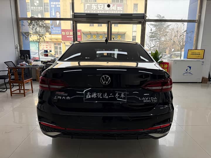 Фото 8 - Volkswagen Lavida