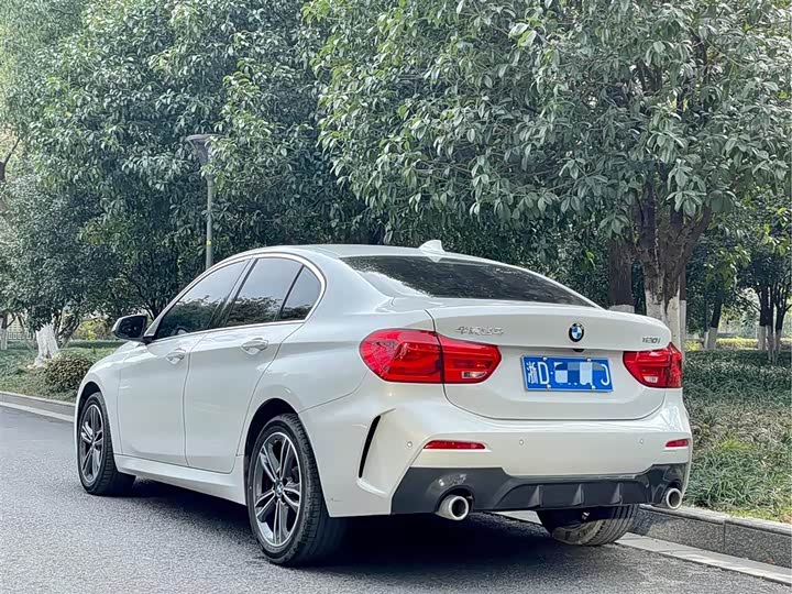 Фото 4 - BMW 1 Series