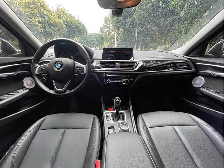 Фото 8 - BMW 1 Series