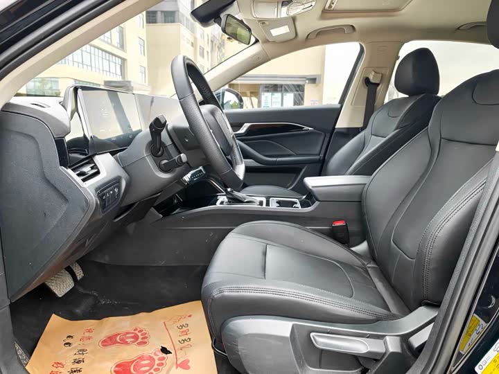 Фото 4 - Bestune B70