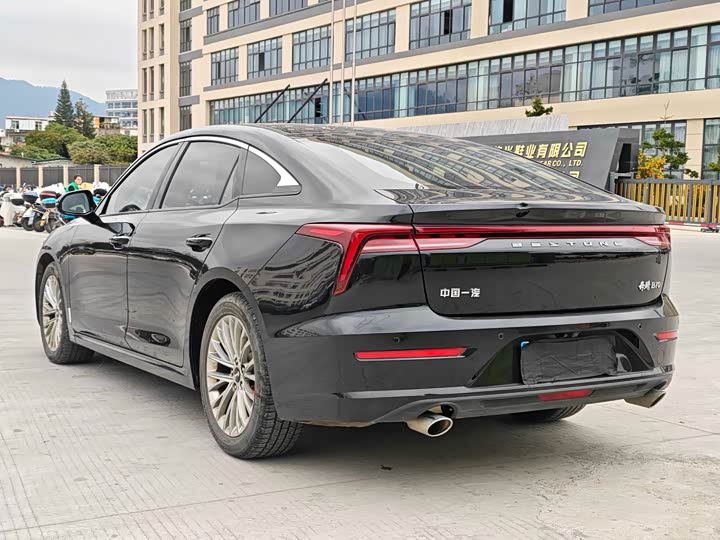 Фото 7 - Bestune B70