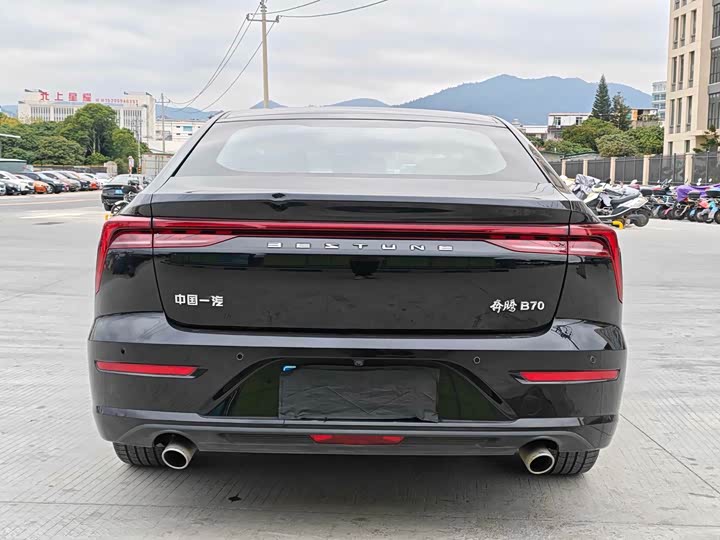 Фото 8 - Bestune B70