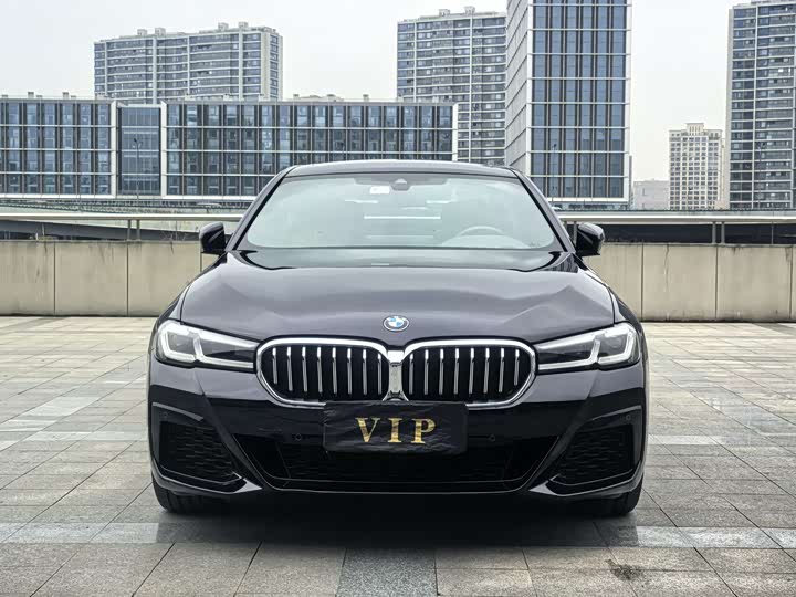 Фото 2 - BMW 5 Series