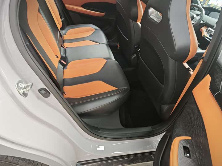 Фото 8 - Changan UNI-V