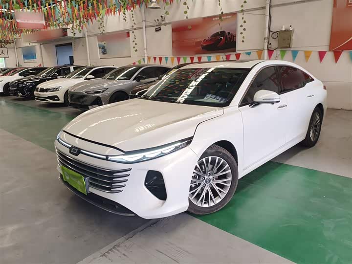 Фото 2 - Bestune B70