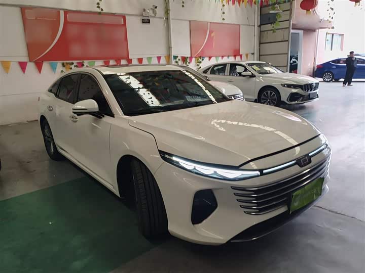 Фото 4 - Bestune B70