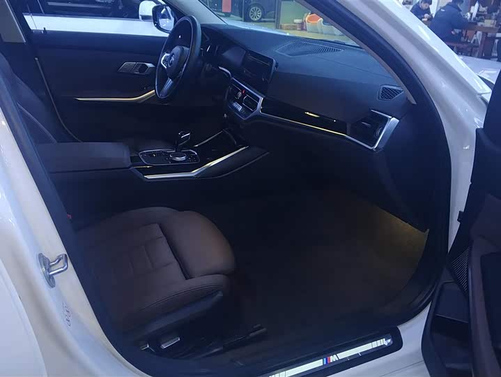 Фото 8 - BMW 3 Series