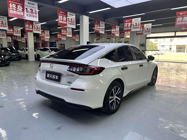 Фото 4 - Honda Civic