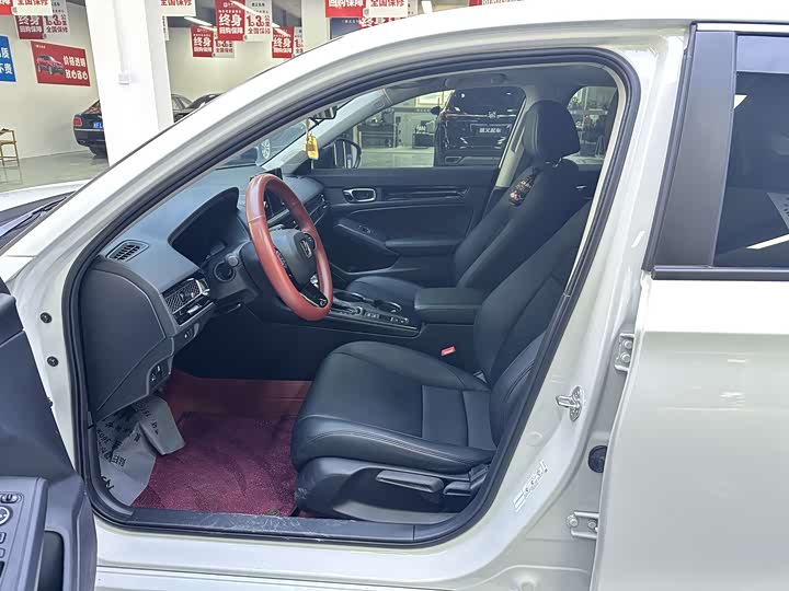 Фото 7 - Honda Civic