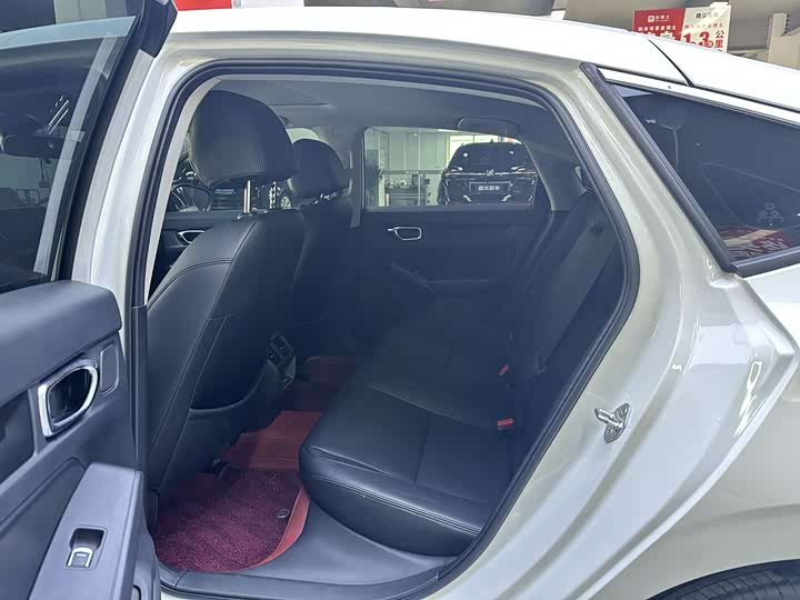 Фото 8 - Honda Civic