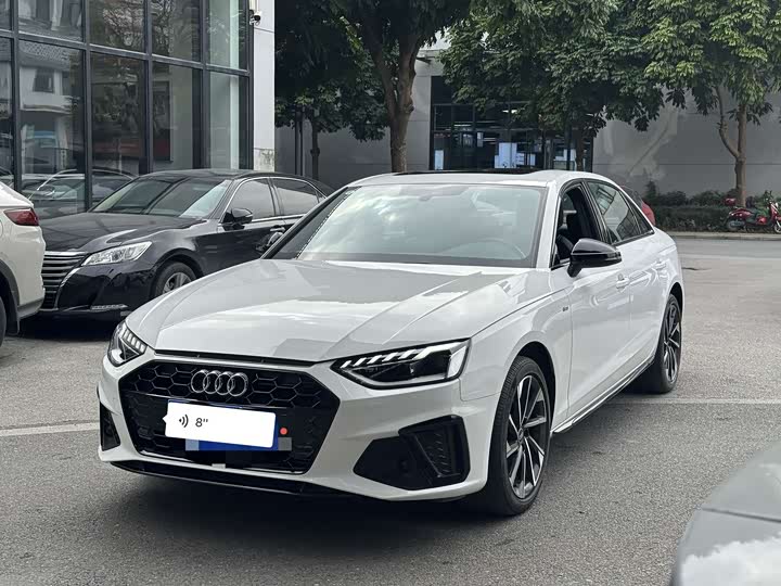 Фото 1 - Audi A4L