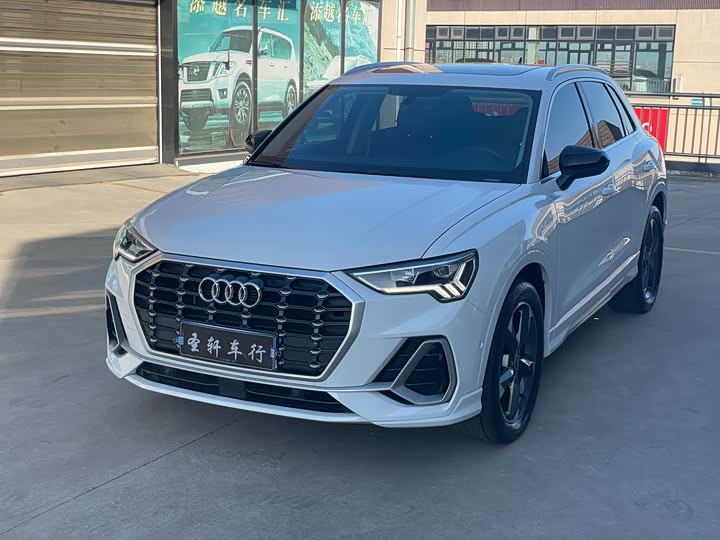 Фото 1 - Audi Q3