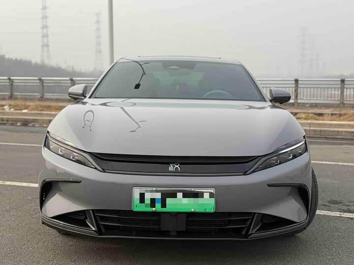 Фото 2 - BYD Han