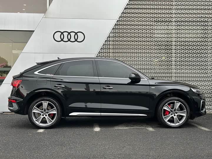 Фото 3 - Audi Q5L Sportback