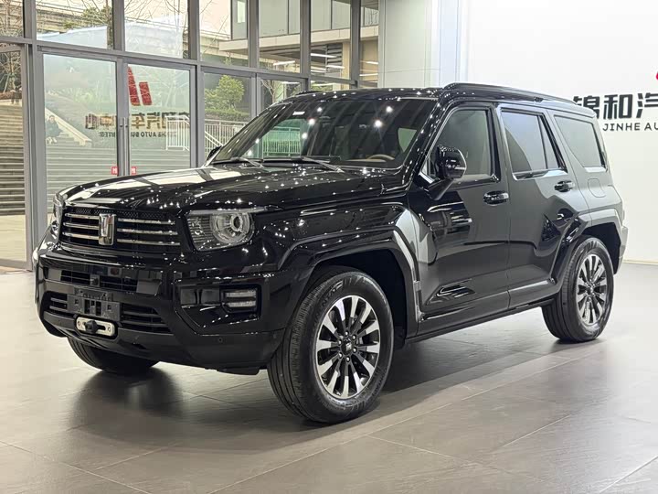 Фото 1 - Tank 700 Hybrid