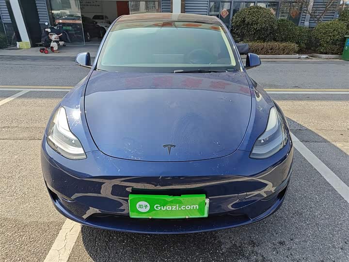 Фото 3 - Tesla Model Y