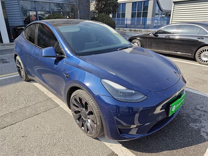 Фото 4 - Tesla Model Y