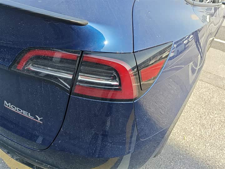 Фото 8 - Tesla Model Y