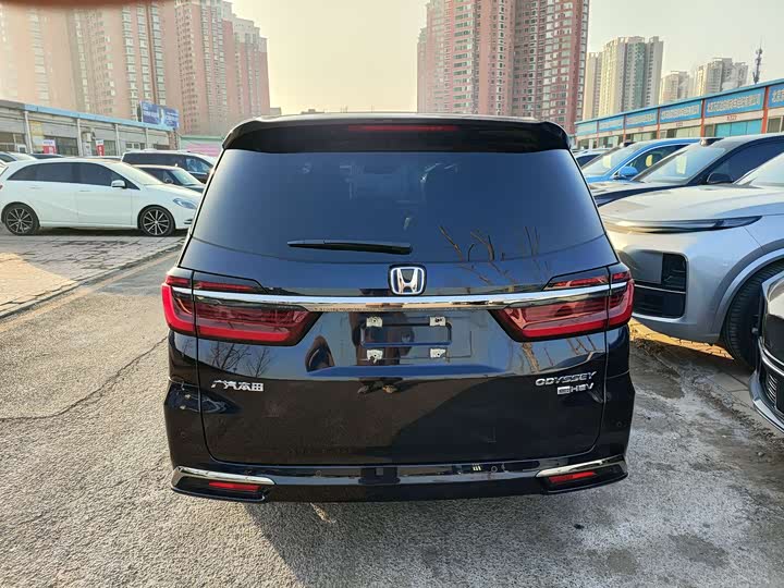 Фото 3 - Honda Odyssey