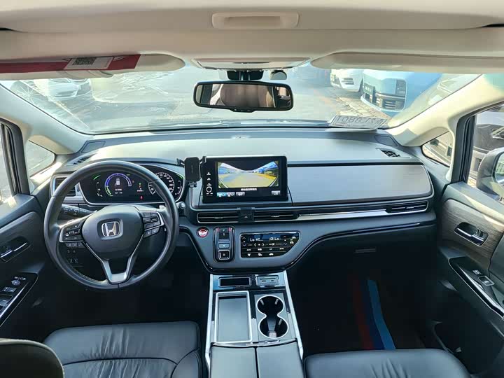 Фото 7 - Honda Odyssey