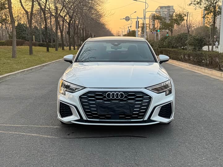 Фото 2 - Audi A3