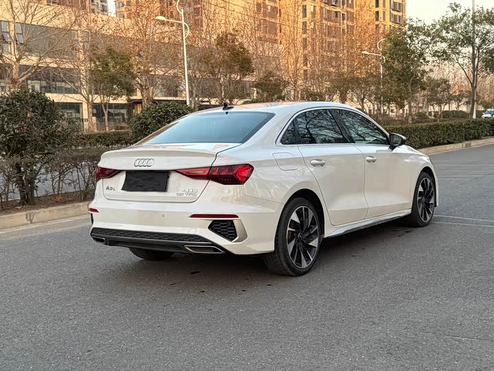 Фото 9 - Audi A3