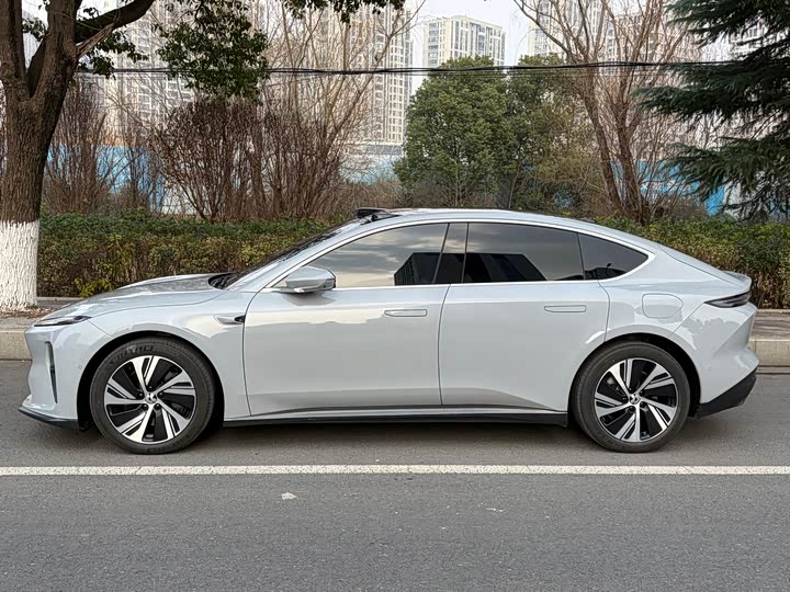 Фото 3 - Nio ET5