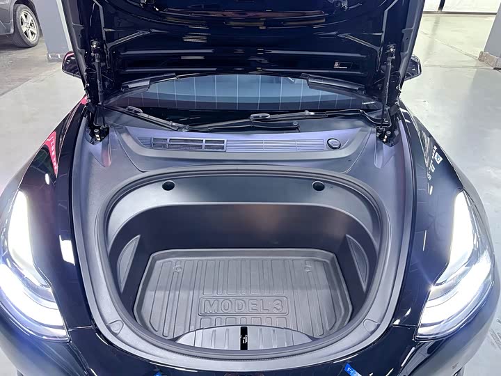 Фото 9 - Tesla Model Y