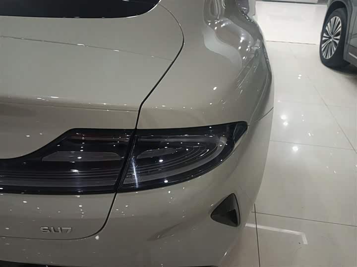 Фото 8 - Xiaomi SU7