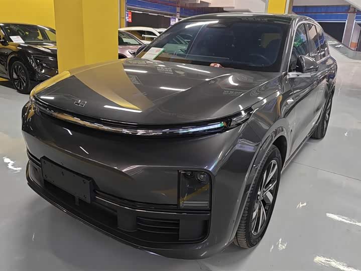 Фото 1 - LiXiang L8