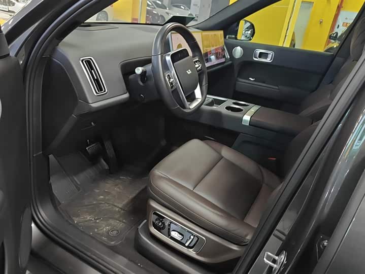 Фото 9 - LiXiang L8