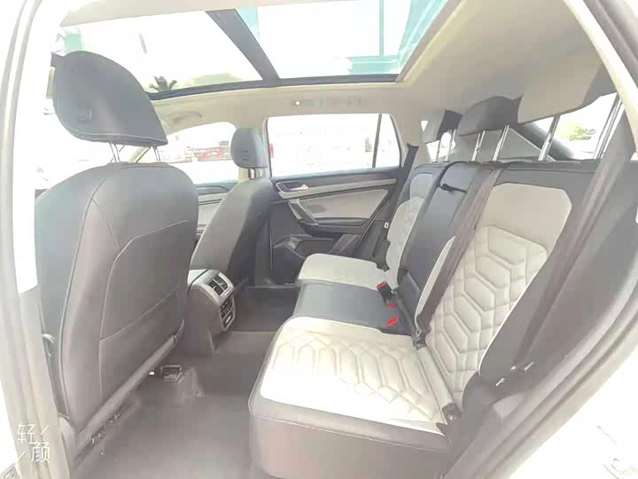 Фото 7 - Volkswagen Tayron