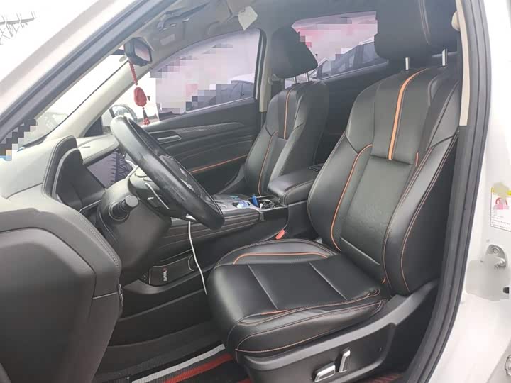 Фото 8 - Haval F7