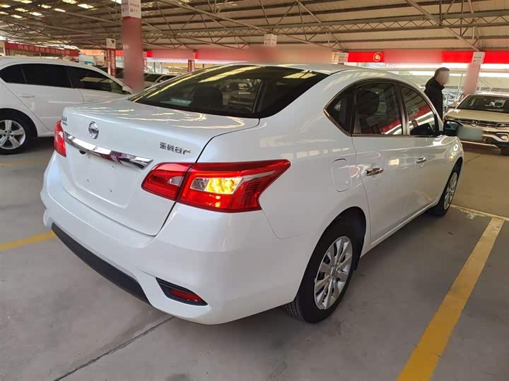Фото 7 - Nissan Sylphy