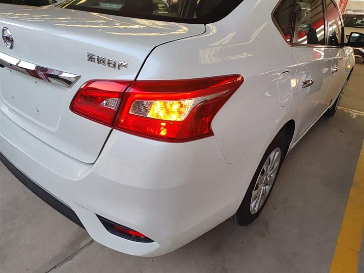 Фото 8 - Nissan Sylphy