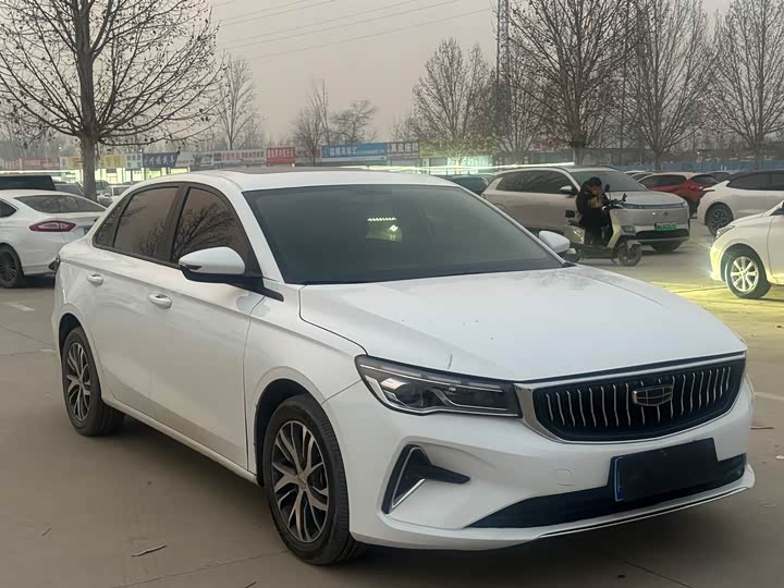 Фото 3 - Geely Emgrand