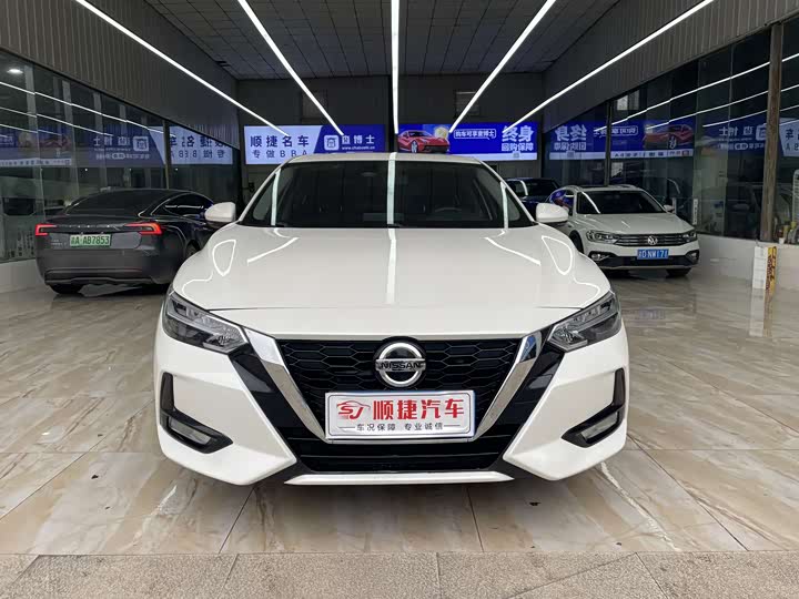 Фото 2 - Nissan Sylphy