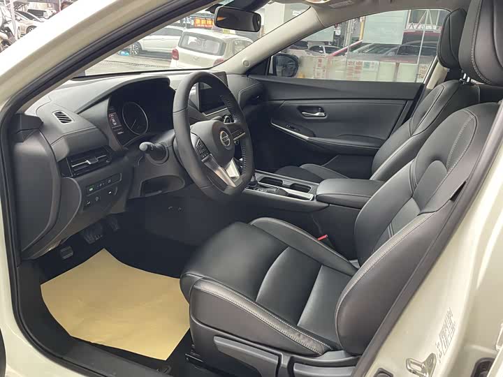 Фото 4 - Nissan Sylphy