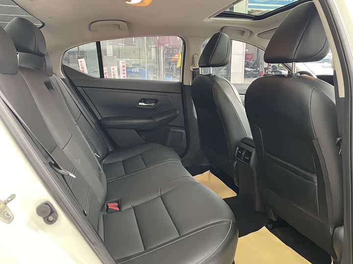 Фото 7 - Nissan Sylphy