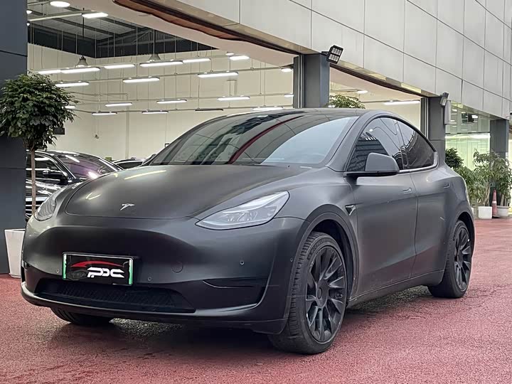 Фото 1 - Tesla Model Y