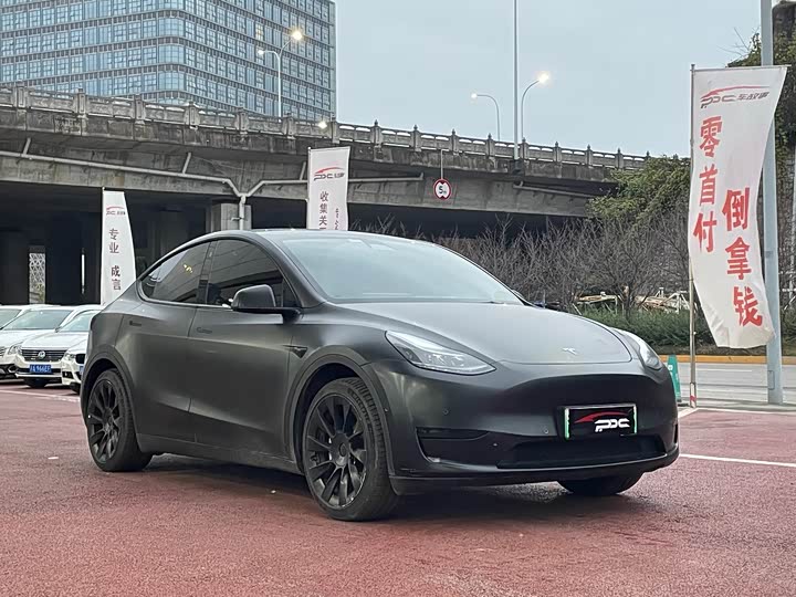Фото 2 - Tesla Model Y