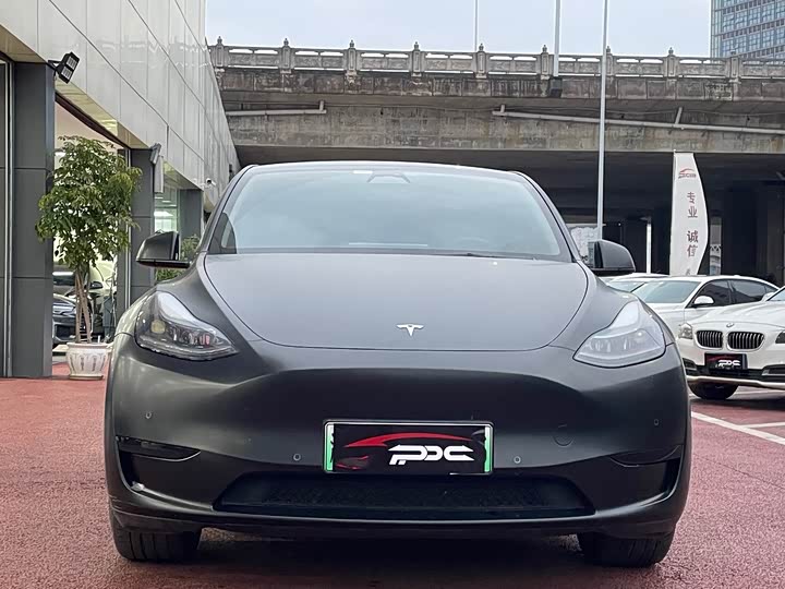 Фото 3 - Tesla Model Y