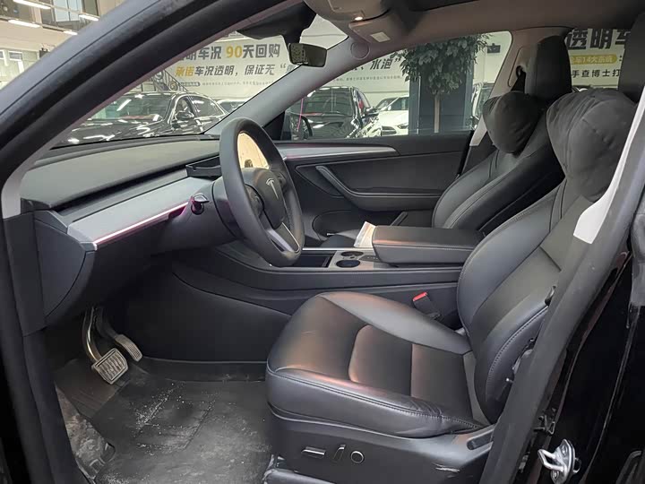 Фото 4 - Tesla Model Y