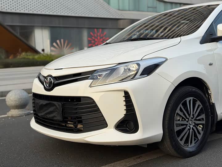 Фото 7 - Toyota Vios