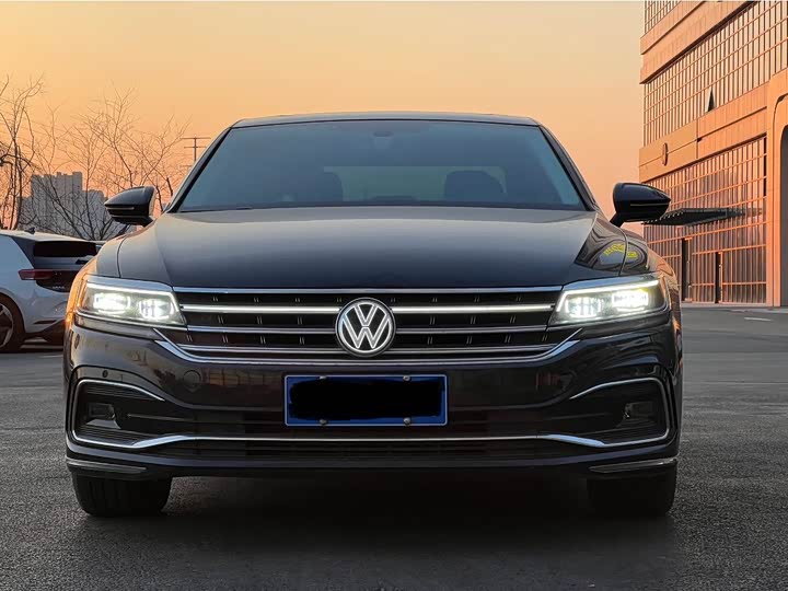Фото 2 - Volkswagen Phideon