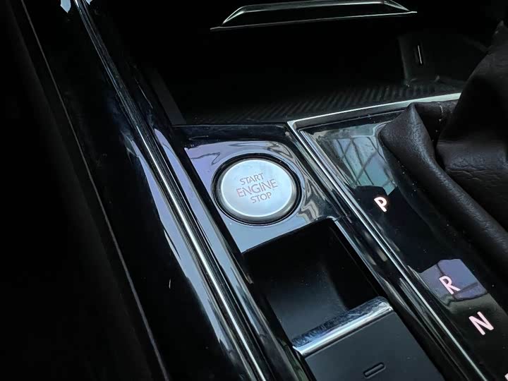 Фото 8 - Volkswagen Phideon